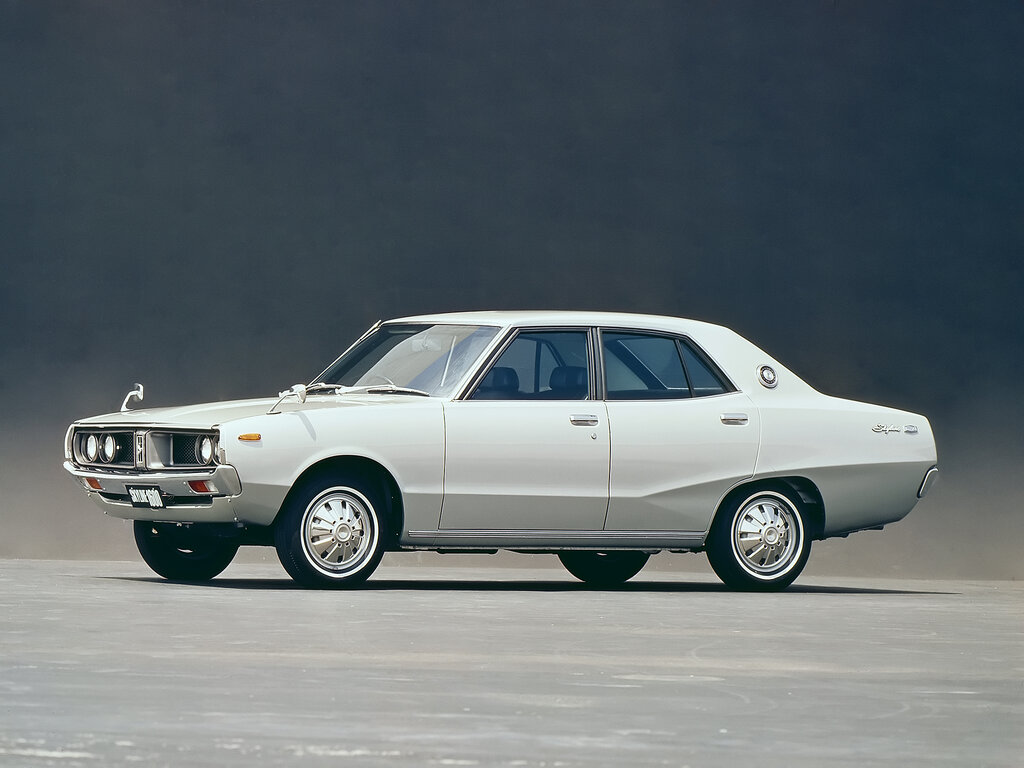 Nissan Skyline (C110, GC110, PC110) 4 поколение, седан (09.1972 - 09.1975)